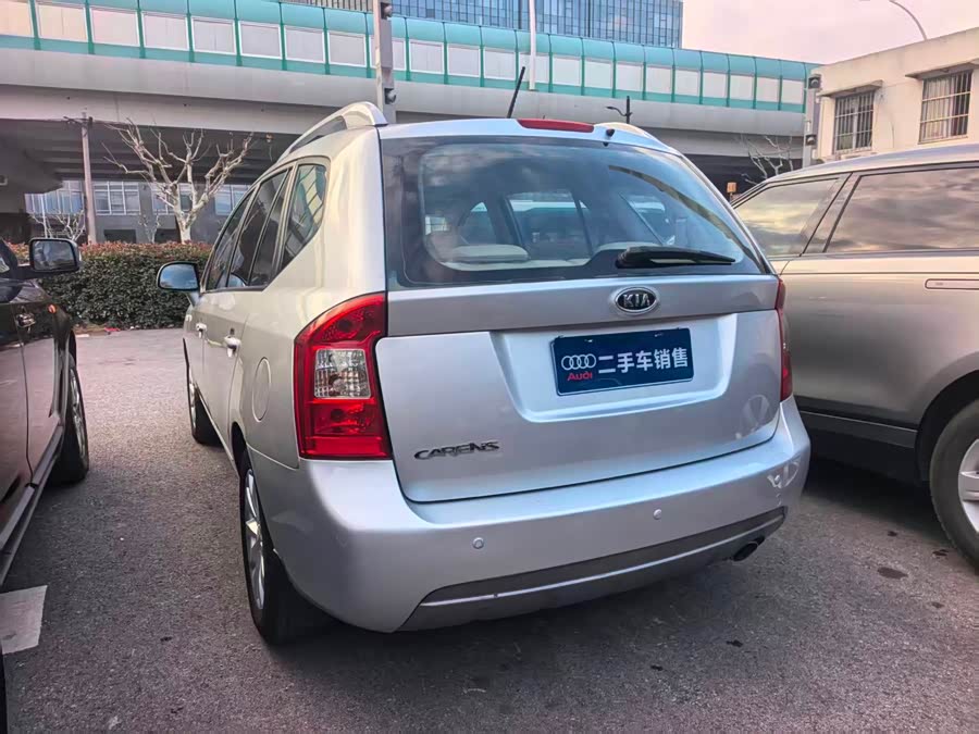 起亚 佳乐 2011 汽车图片 #7