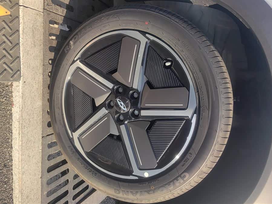 Chery Exploration 06 C-DM 2025 car image #7