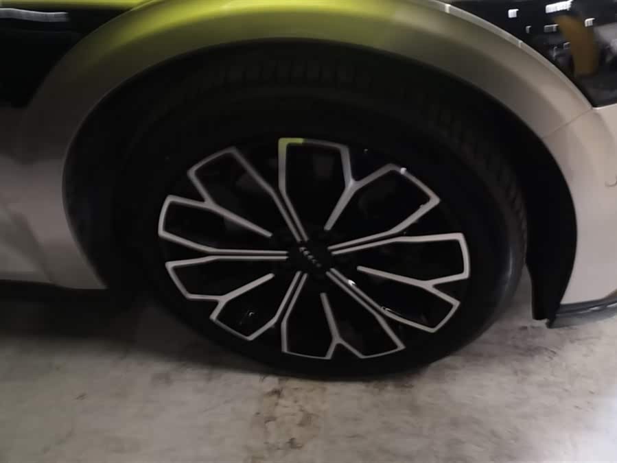 极氪 极氪007 2023 汽车图片 #7