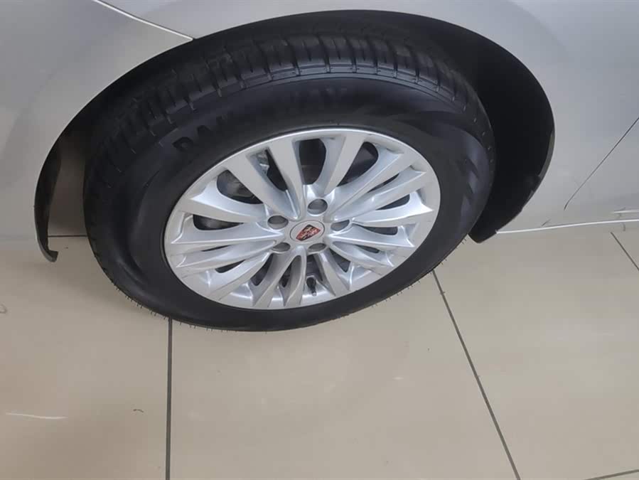 荣威 荣威Ei5 2019 汽车图片 #7