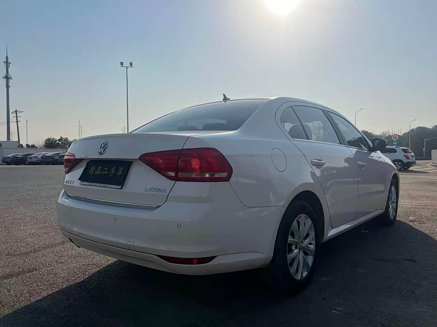 Volkswagen Lavida 2016 car image #7