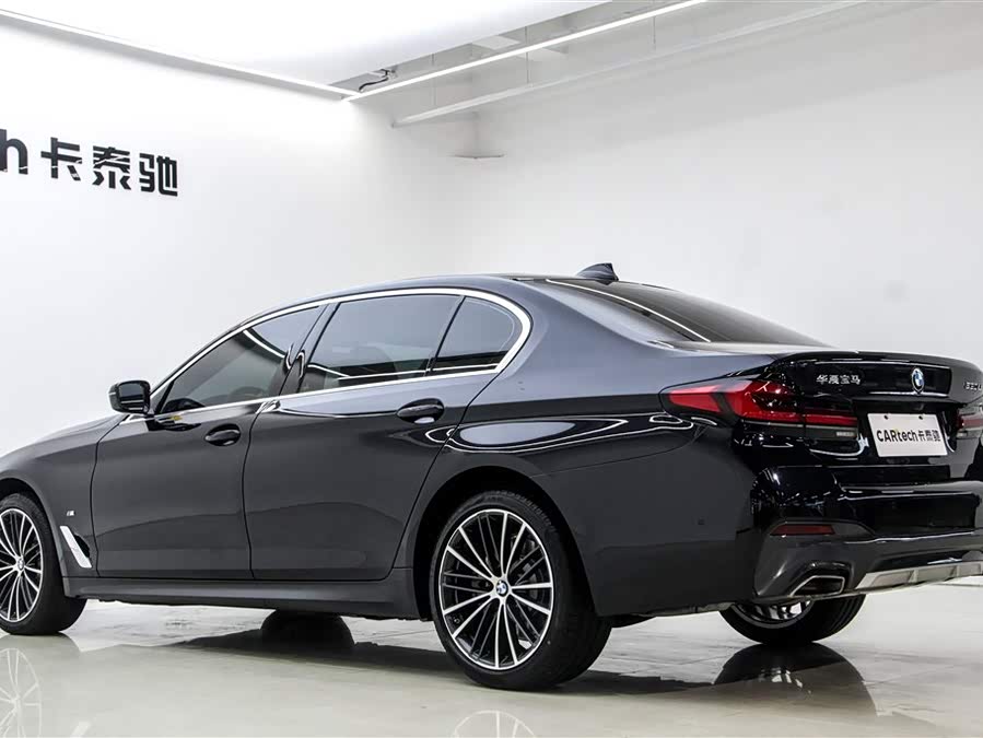 BMW 5 Series 2023 car image #7