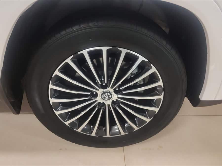 Changan CS95 2019 صورة سيارة #7