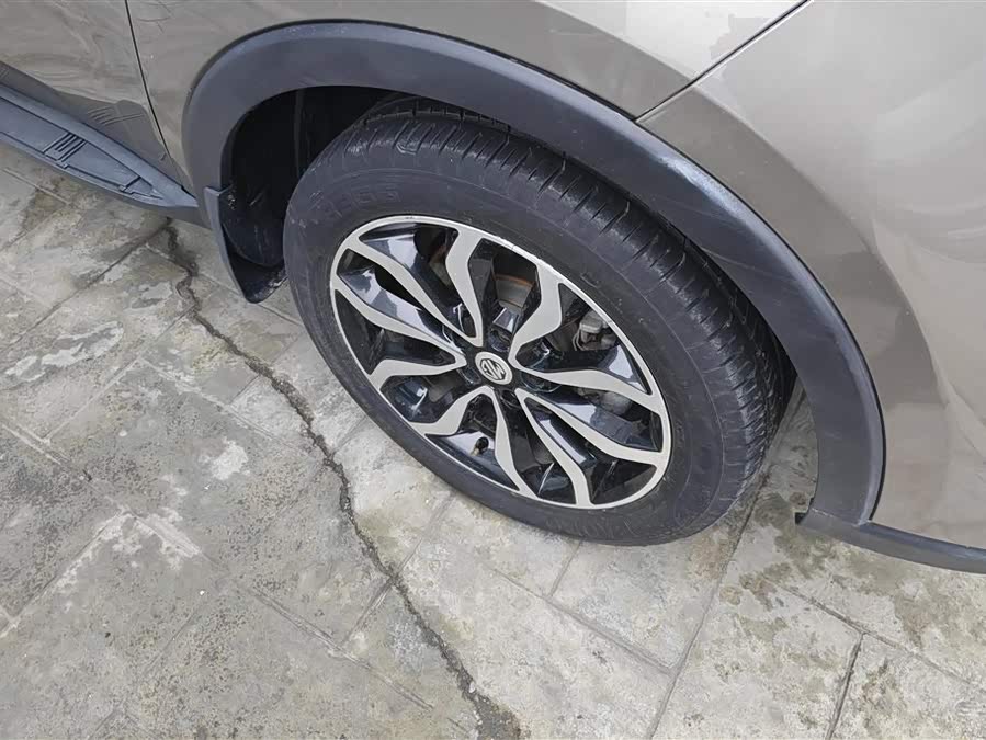 MG GS 2016 car image #7