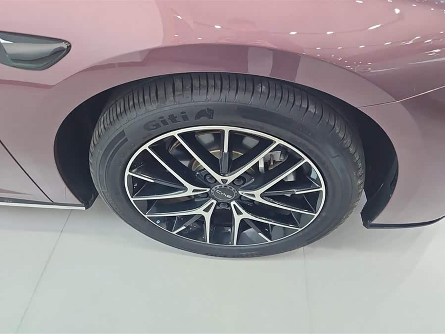 BYD Seal 07 DM-i 2025 car image #7