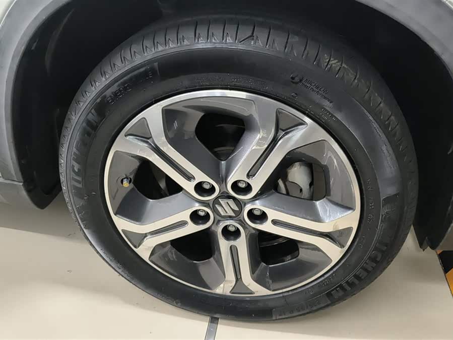 Suzuki Vitara 2019 immagine di auto #7