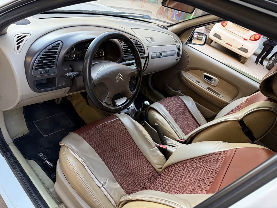 Citroen C-Elysée 2010 imagem de carro #7