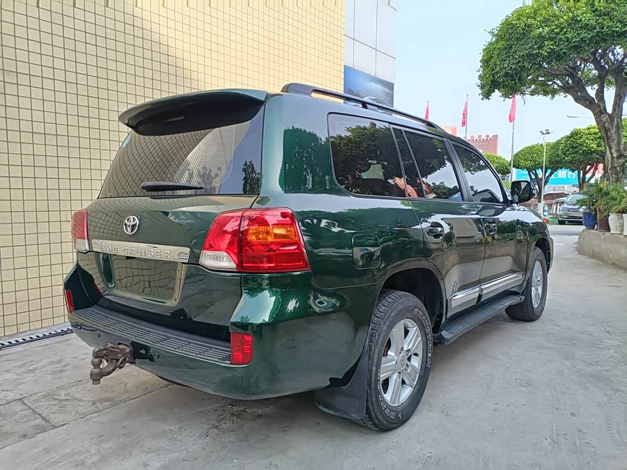 Toyota Land Cruiser 2013 immagine di auto #7