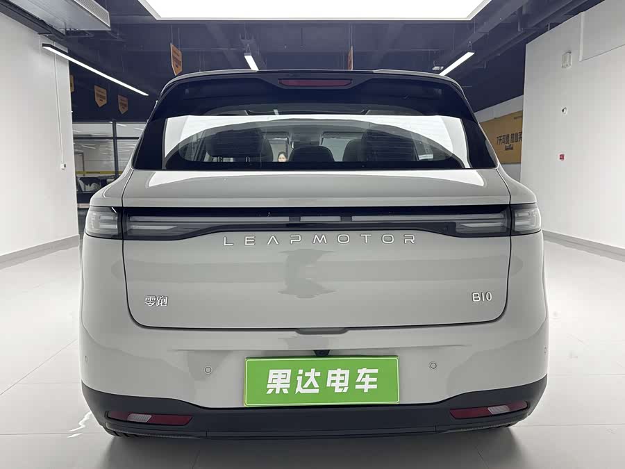 零跑汽车 零跑B10 2025 汽车图片 #7