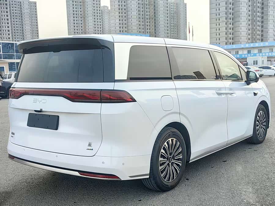 BYD Xia 2025 imagen de coche #7
