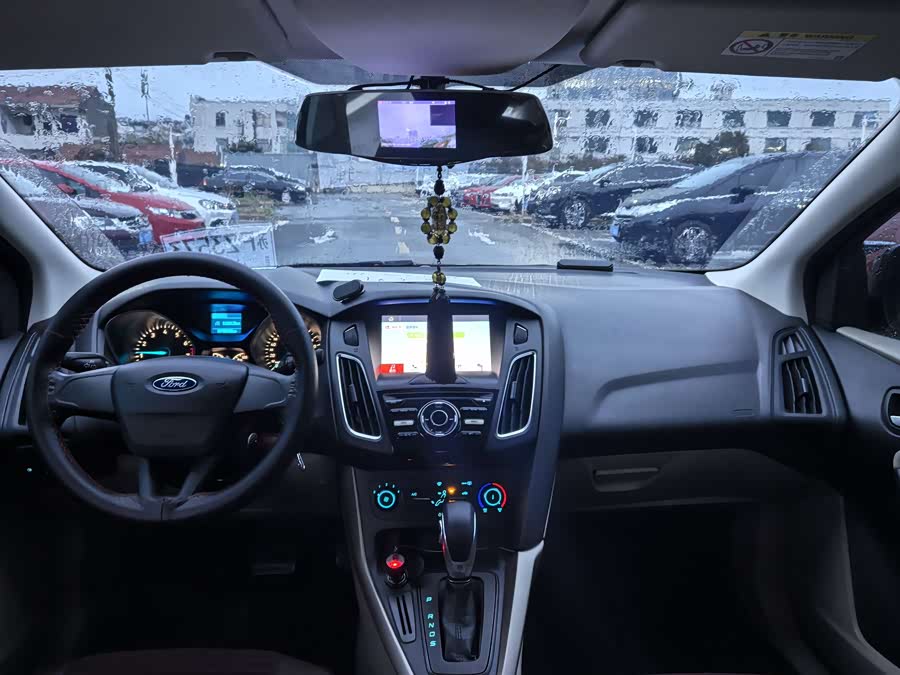 Ford Focus 2018 car image #7