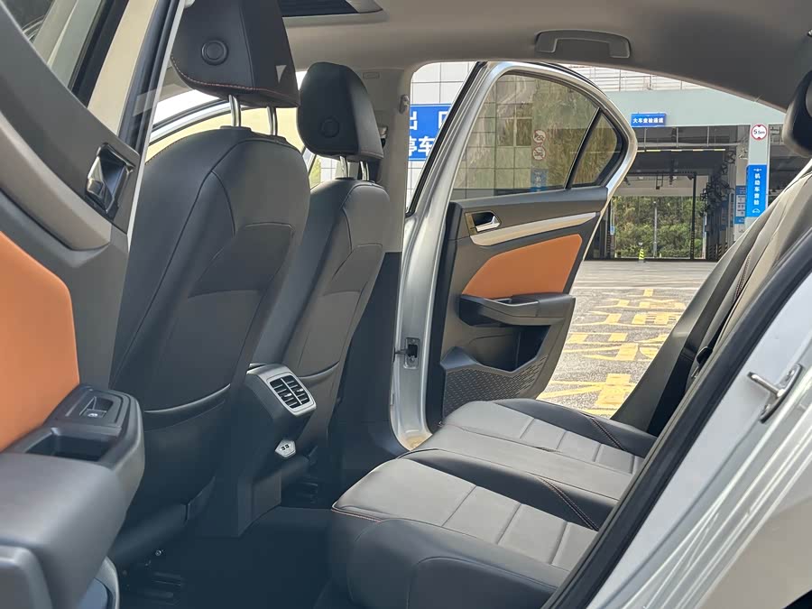 Volkswagen Bora 2022 car image #7
