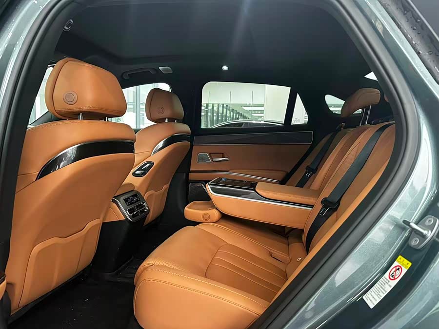 BYD HanL 2025 #7 BYD HanL 2025 car image #7