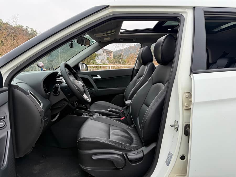 Hyundai ix25 2015 #7 Hyundai ix25 2015 car image #7