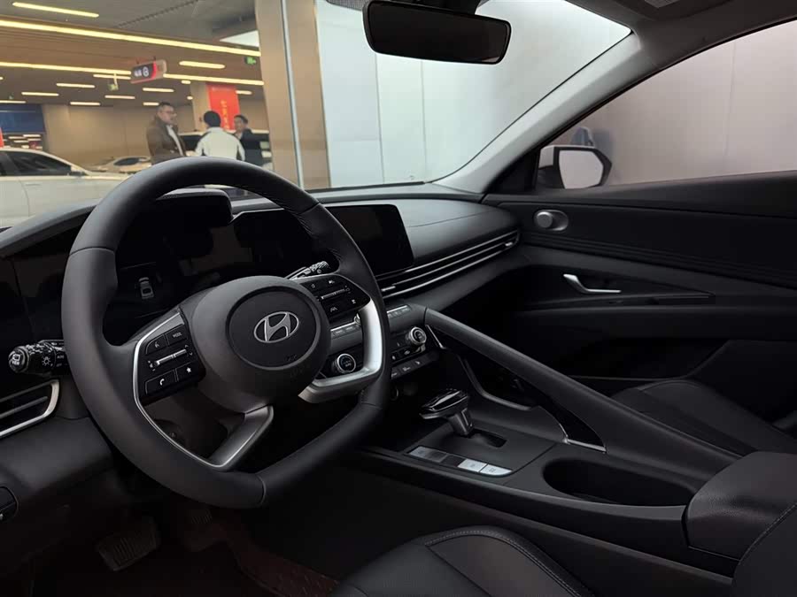Hyundai Elantra 2023 car image #7