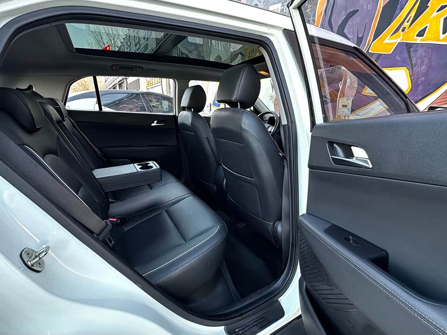 Hyundai ix25 2015 #7 Hyundai ix25 2015 car image #7