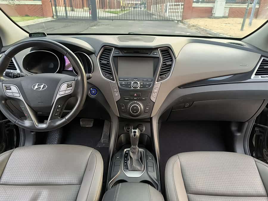 Hyundai Santa Fe (Imported) 2013 car image #7