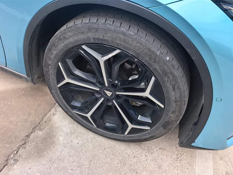 Deepal L07 2024 image de voiture #7