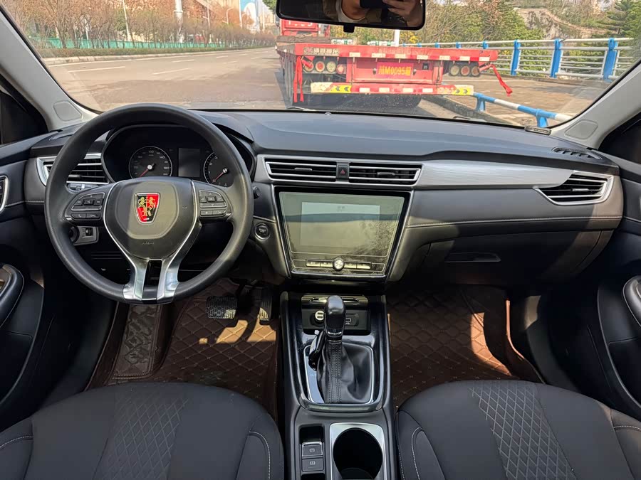 Roewe i5 2020 car image #7