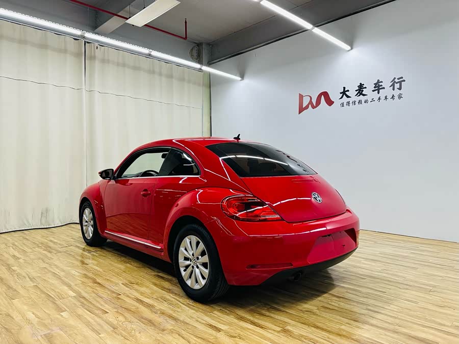 Volkswagen Beetle 2015 изображение автомобиля #7