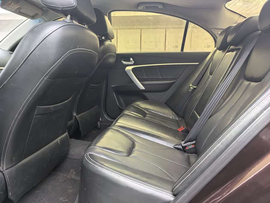 GEELY Emgrand 2016 car image #7