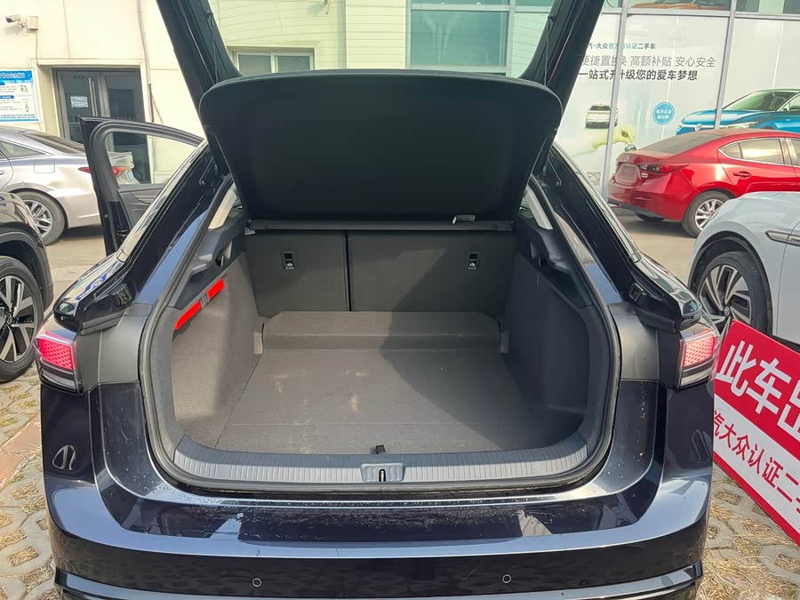 Volkswagen ID.7 Vizzion 2024 immagine di auto #7