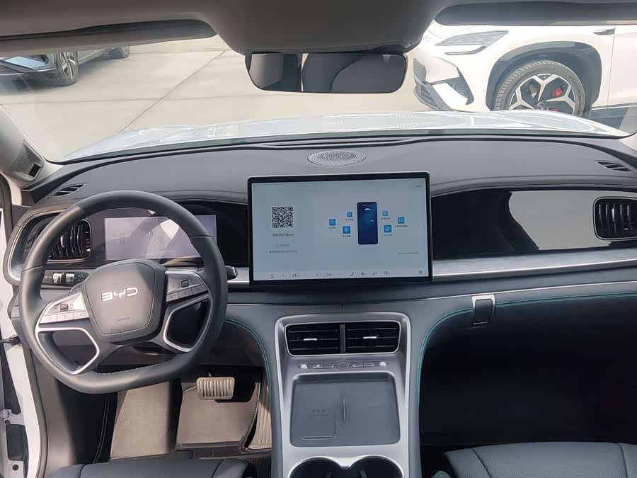 BYD Sea Lion 07 DM-i 2025 car image #7