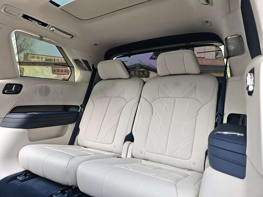 Zeekr 9X 2025 car image #7