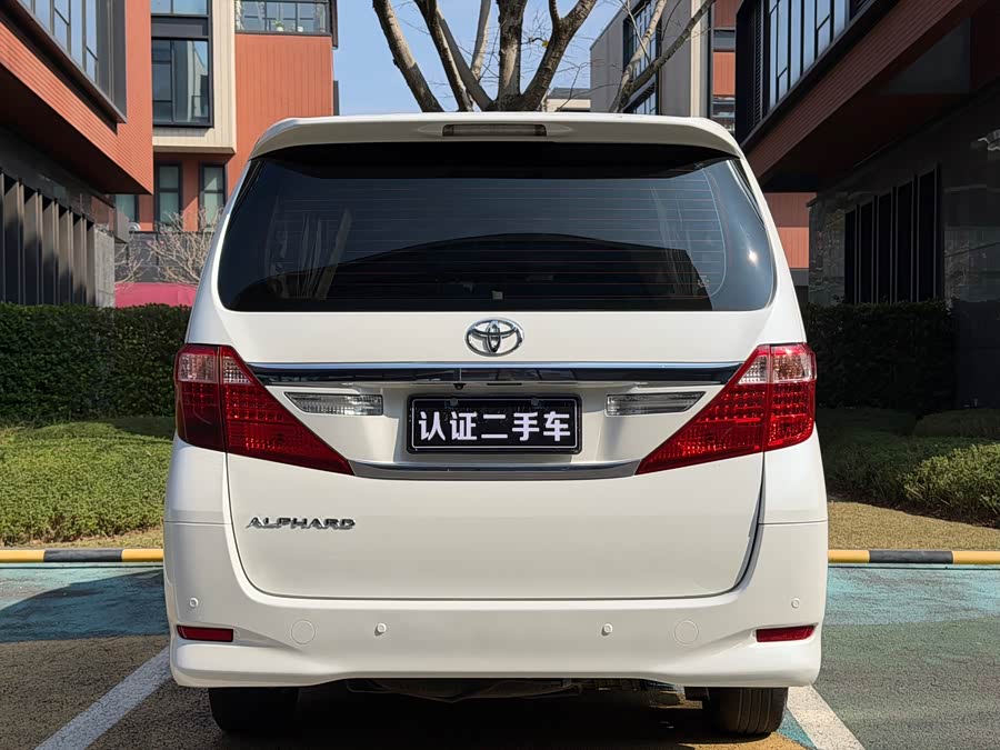 Toyota Alphard 2014 immagine di auto #7
