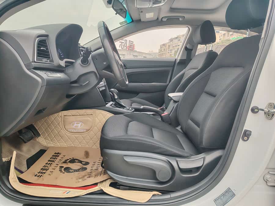 Hyundai Elantra AD 2019 car image #7