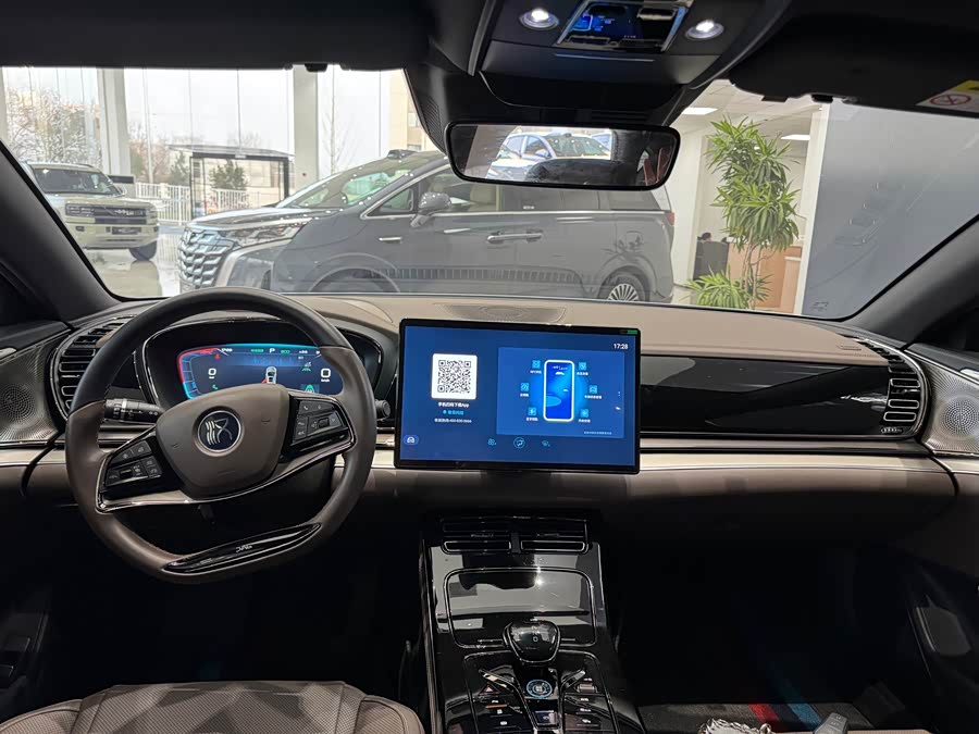 BYD Han 2023 car image #7