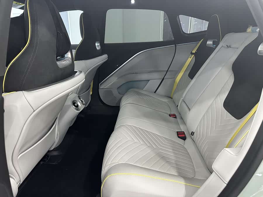 Avatr 11 2023 #7 Avatr 11 2023 car image #7