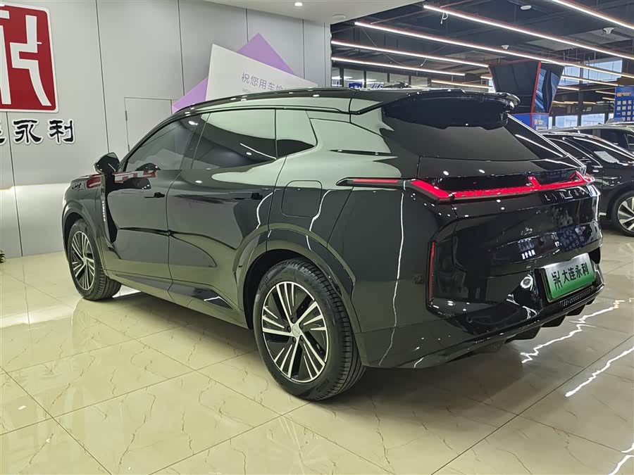 Lynk & Co 08 EM-P 2023 car image #7