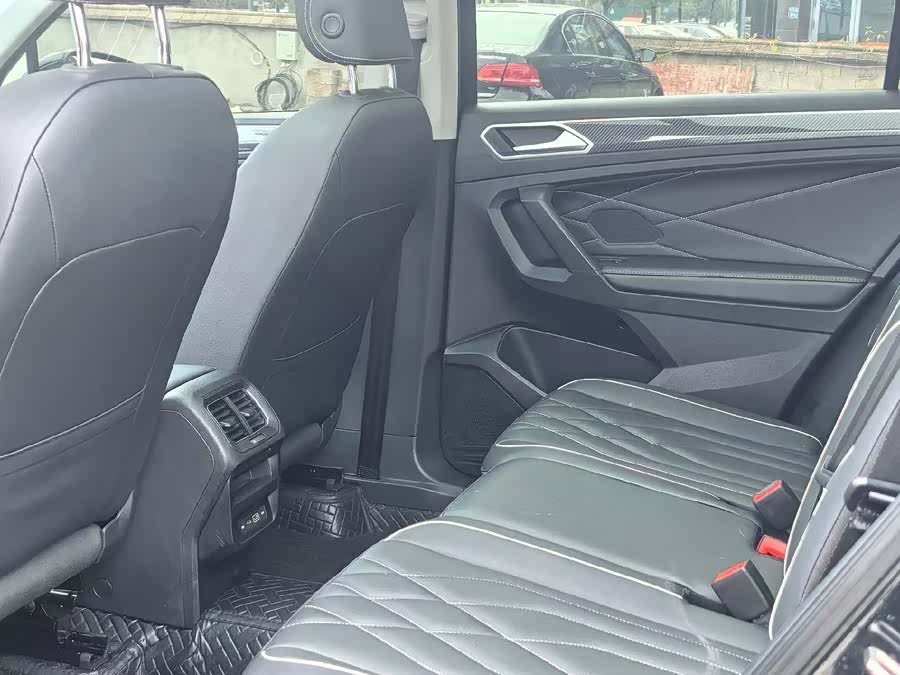 Volkswagen Tiguan L 2024 #7 Volkswagen Tiguan L 2024 car image #7