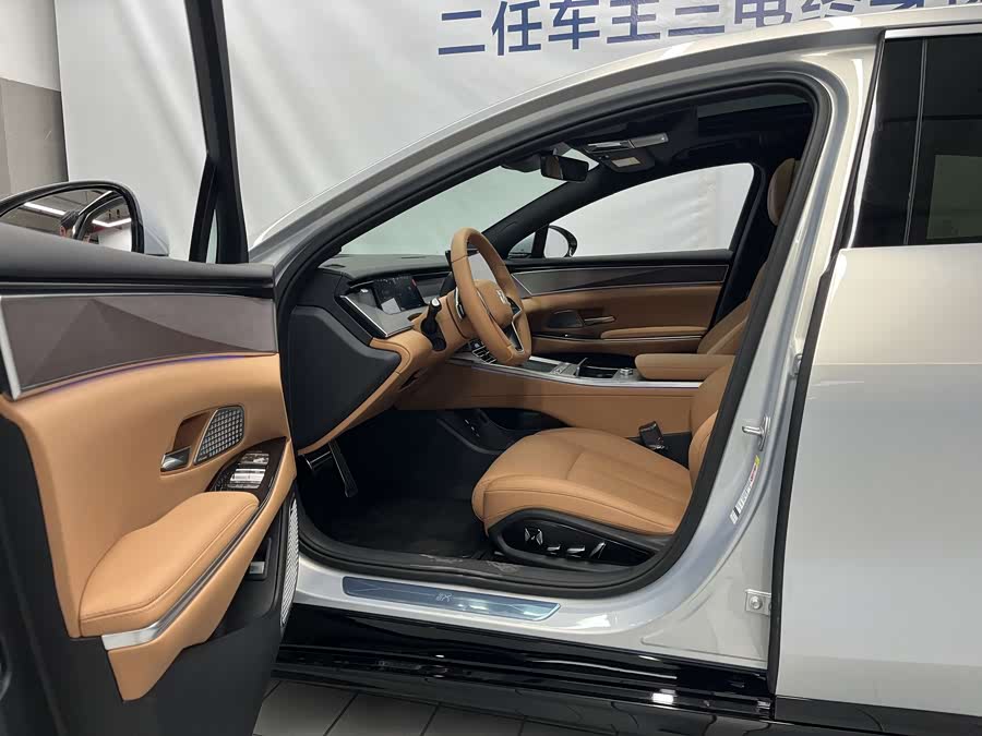 BYD HanL 2025 car image #7