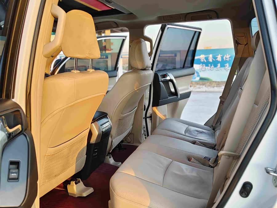 Toyota Land Cruiser Prado 2011 #7 Toyota Land Cruiser Prado 2011 car image #7