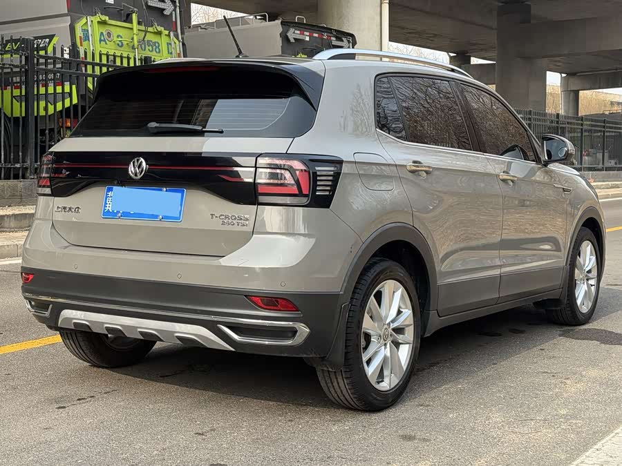 Volkswagen T-Cross 2020 car image #7