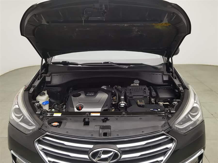 Hyundai Santa Fe 2017 car image #7