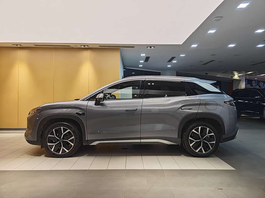 BYD SongL DM-i 2025 car image #7