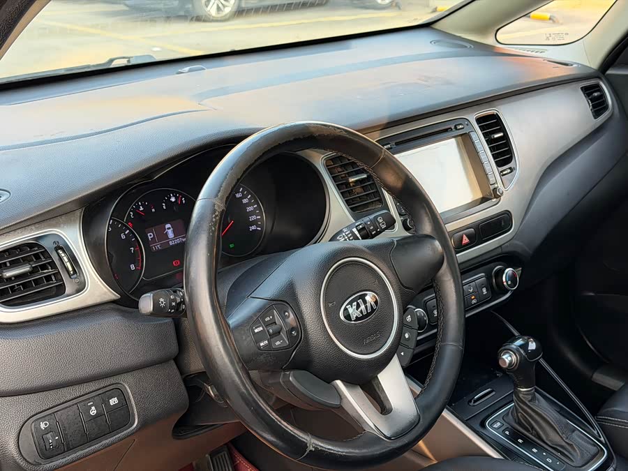 Kia Carens 2016 immagine di auto #7