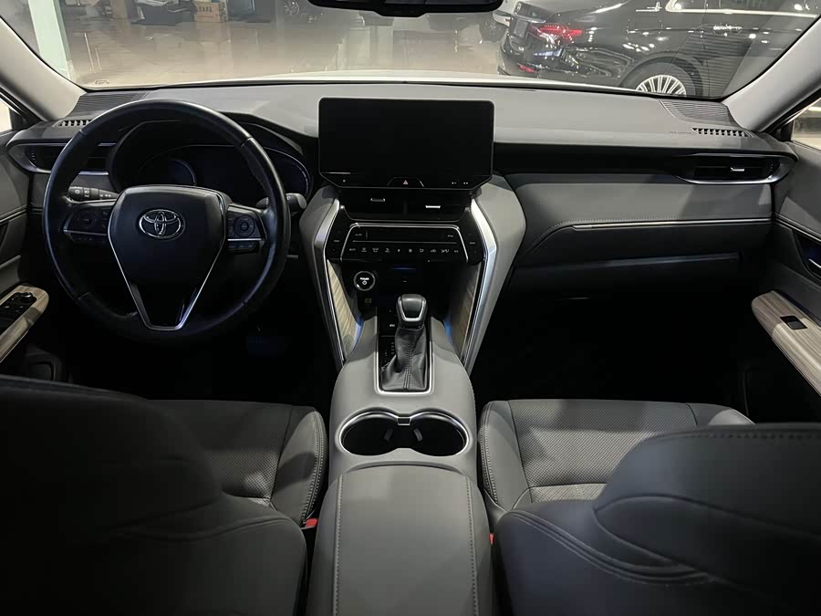 Toyota Harrier 2023 immagine di auto #7