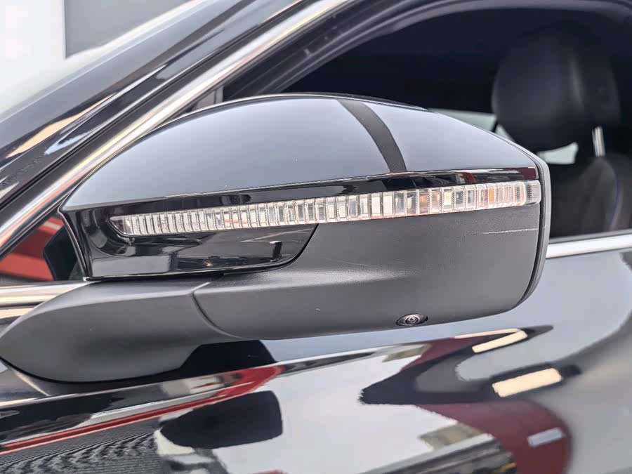 Volkswagen Tiguan L 2024 car image #7