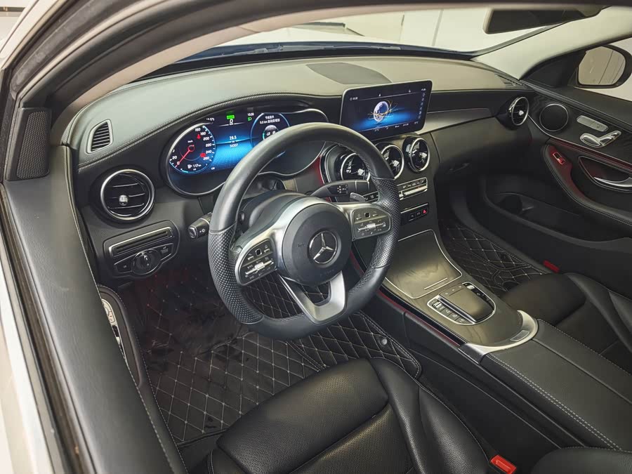 Mercedes-Benz C Class 2020 car image #7