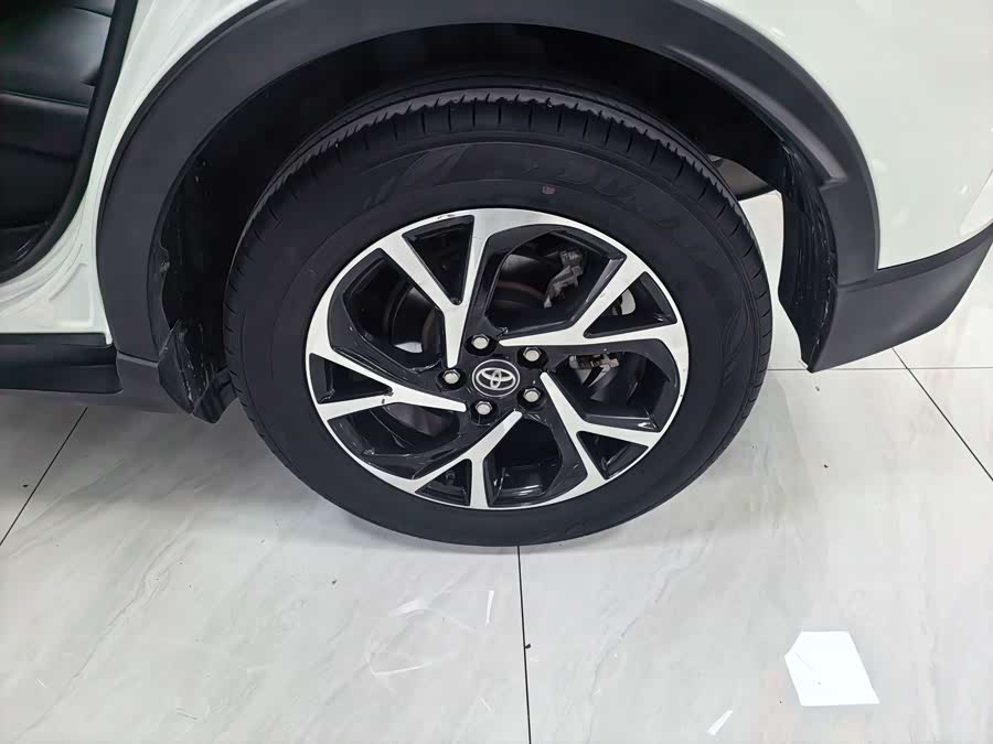 Toyota C-HR 2020 #7 Toyota C-HR 2020 immagine di auto #7