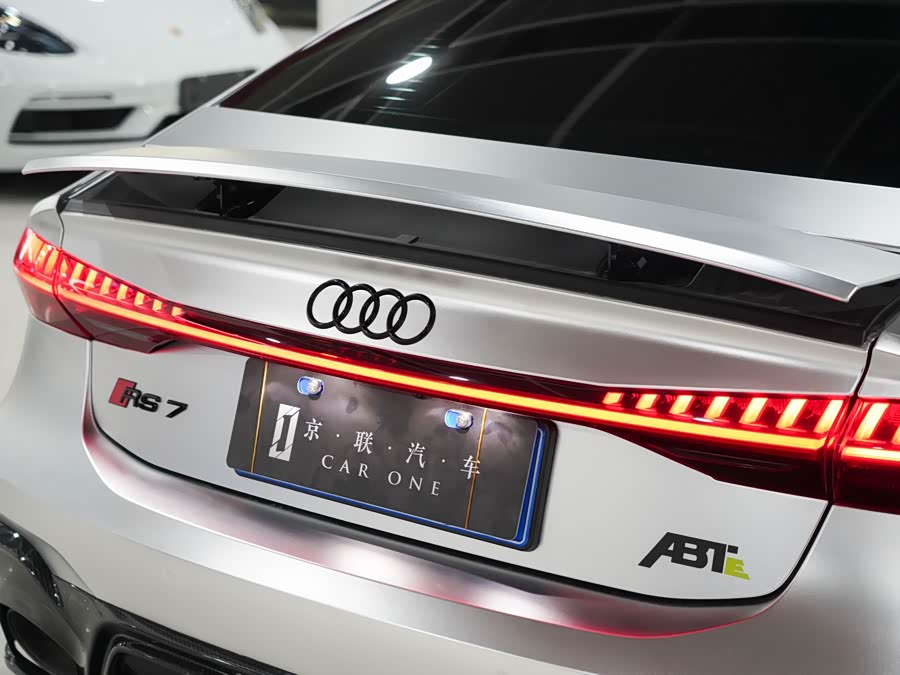 Audi RS 7 2021 car image #7