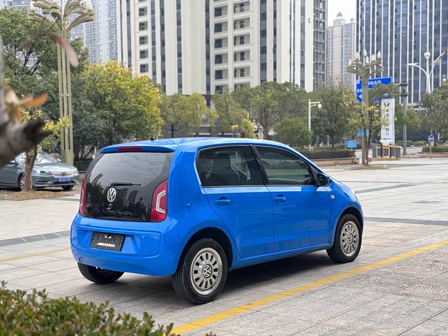 Volkswagen up! 2016 immagine di auto #7