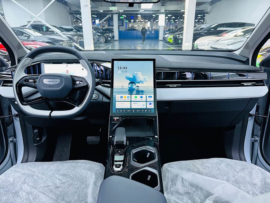 GEELY Boyue L 2025 car image #7