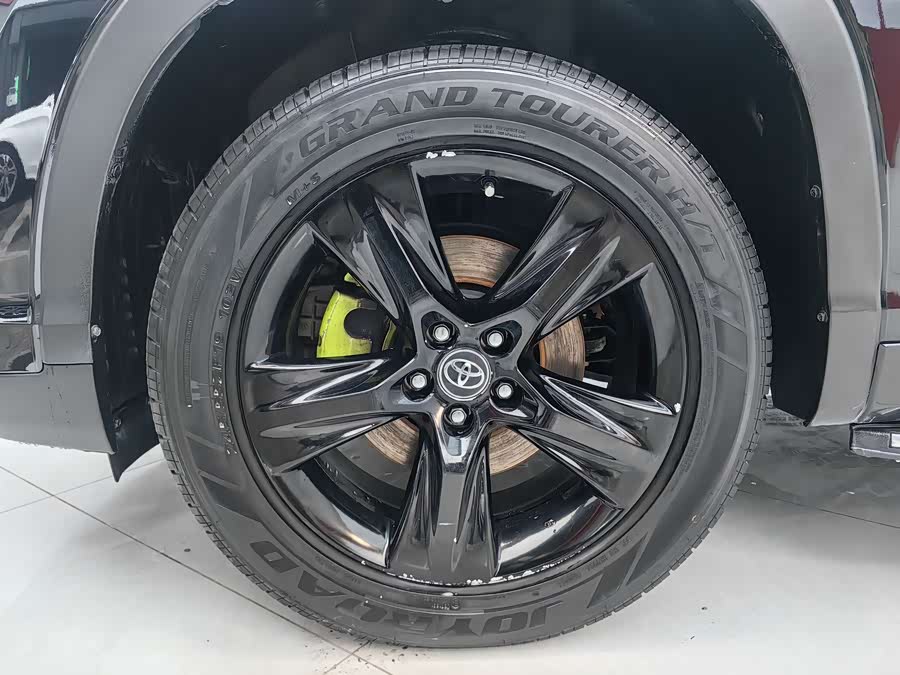 Toyota Highlander 2019 car image #7
