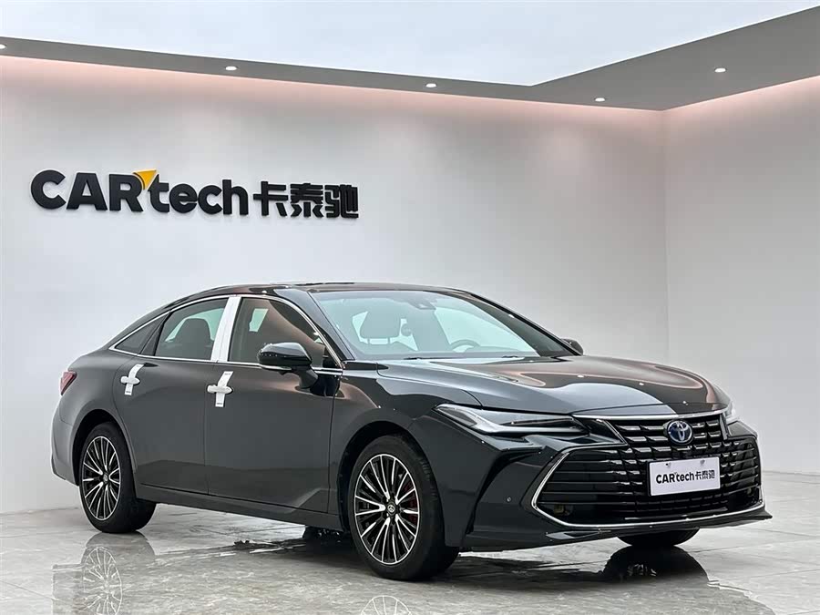 Toyota Avalon 2023 car image #7