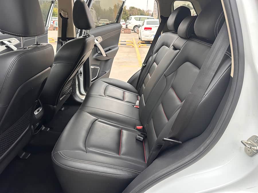 GEELY Boyue 2018 изображение автомобиля #7